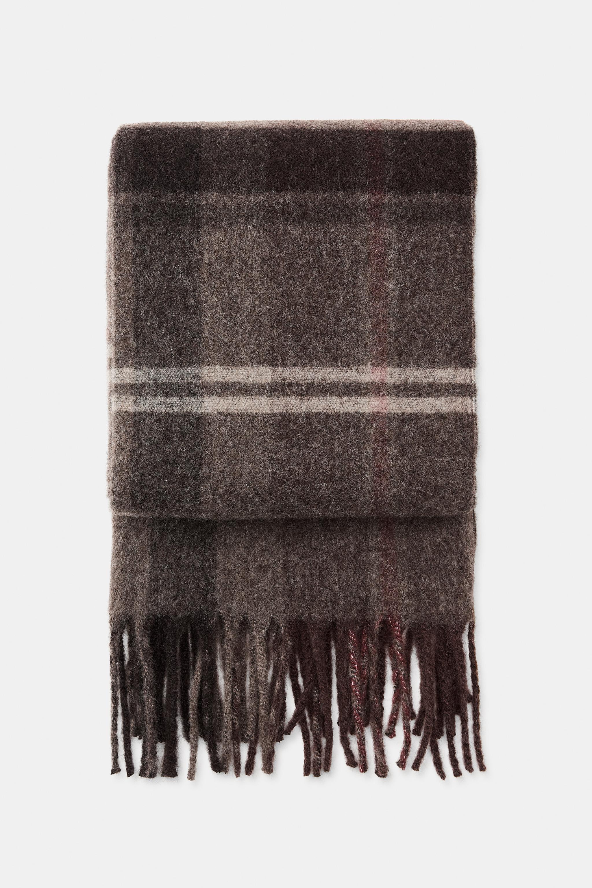 PLAID FRINGED SCARF